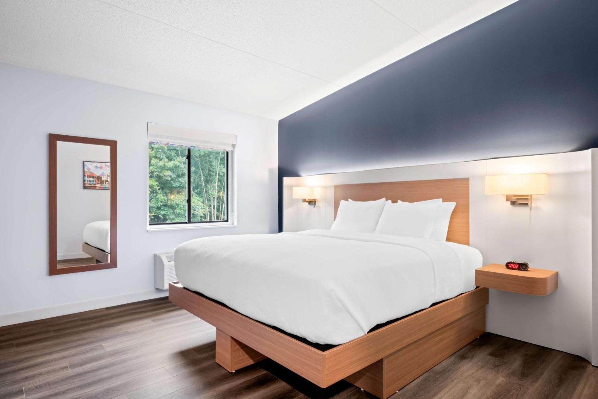 Best Western Niantic - New London, Mystic Area Extérieur photo