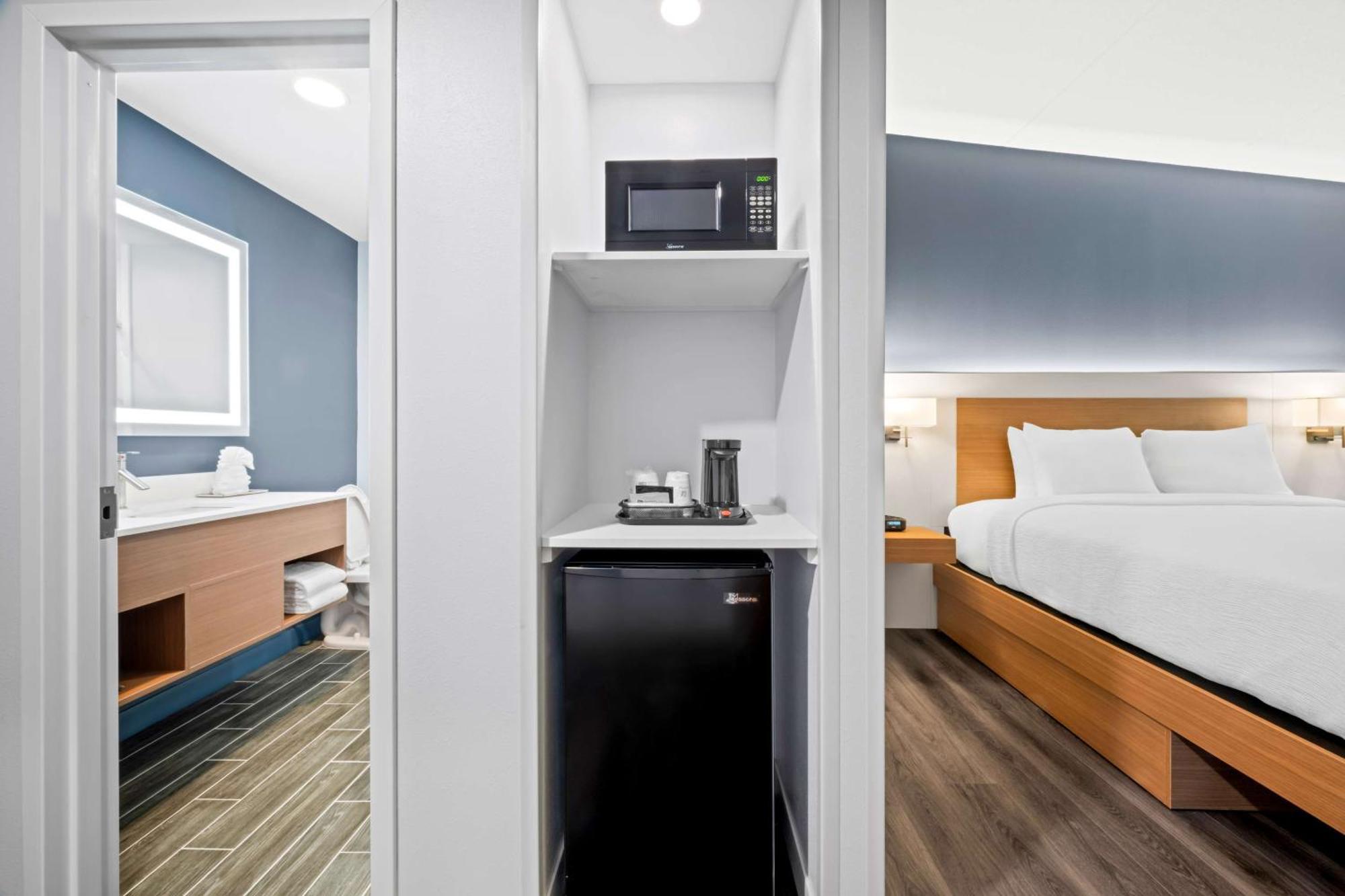Best Western Niantic - New London, Mystic Area Extérieur photo