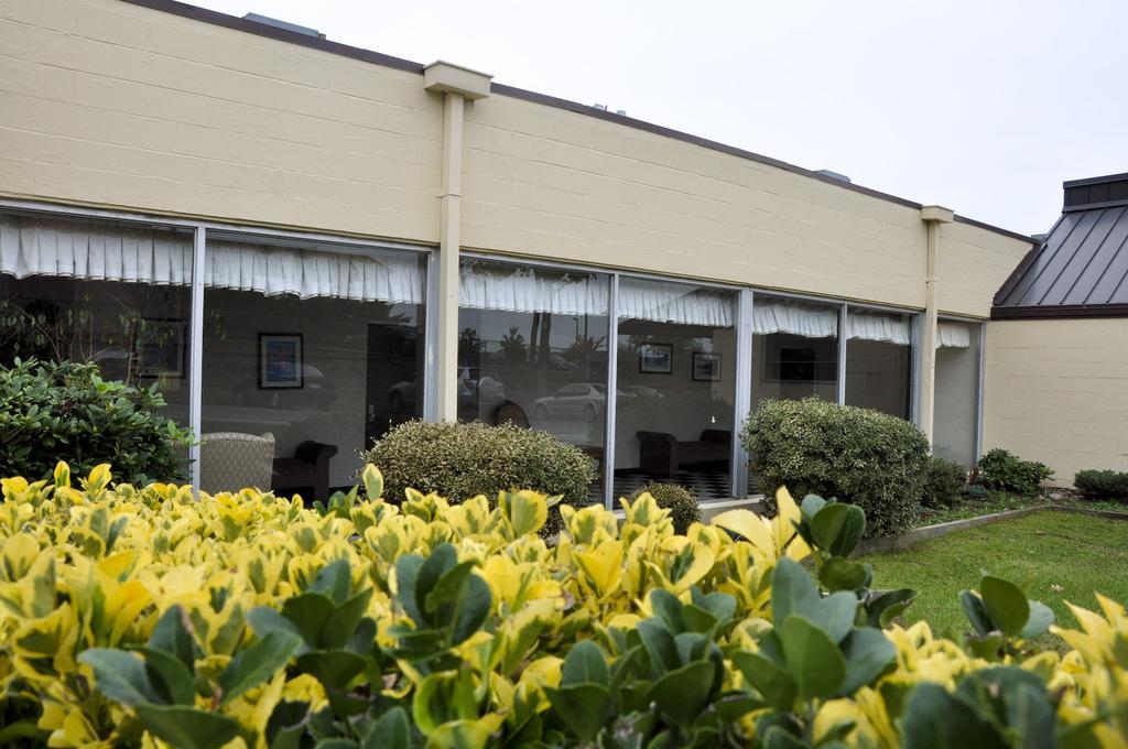 Best Western Niantic - New London, Mystic Area Extérieur photo